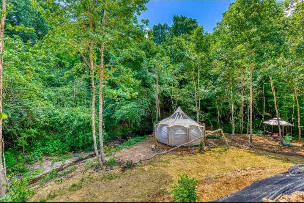 The Pisces-A Stargazing, Luxury Glamping Tent Rogersville المظهر الخارجي الصورة