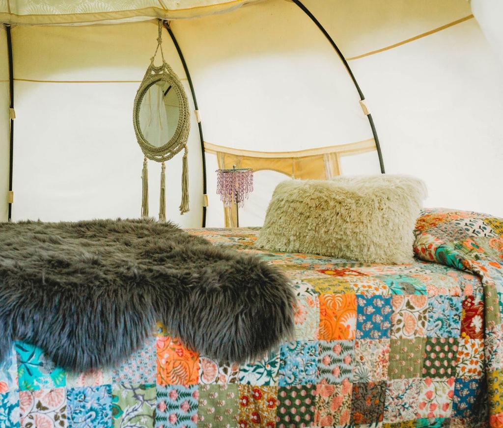 The Pisces-A Stargazing, Luxury Glamping Tent Rogersville المظهر الخارجي الصورة